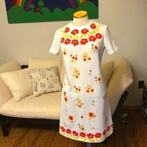 Vintage poppy floral polyester white summer dress